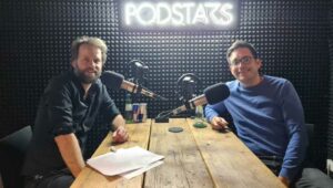 Bruno Ginnuth (r.) mit Host Christian Cohrs bei der Aufnahme zum FUTURE MOVES Podcast